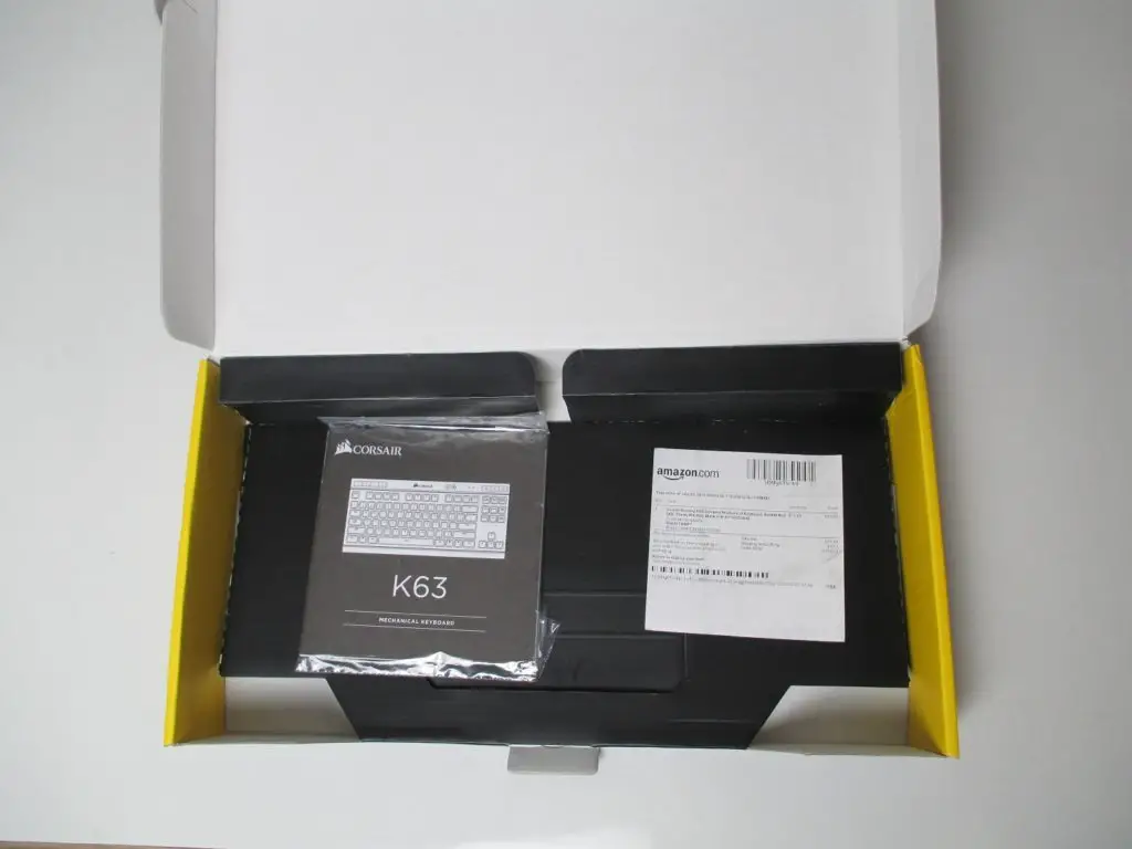 Corsair K63 Packaging 2