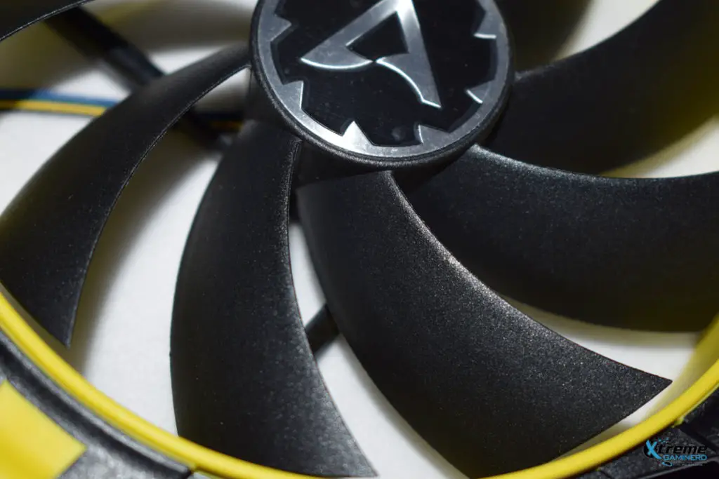 Arctic BioniX F120 gaming fan blades