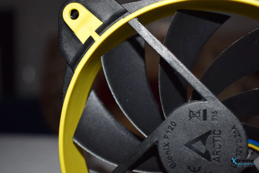 Arctic BioniX F120 gaming fan blades 2