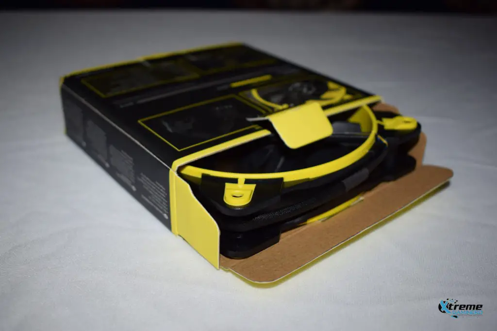 Arctic BioniX F120 gaming fan opening