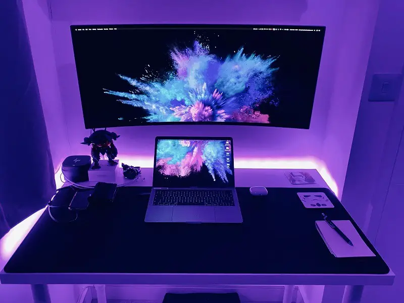 Battletop by DannyJohnLaw