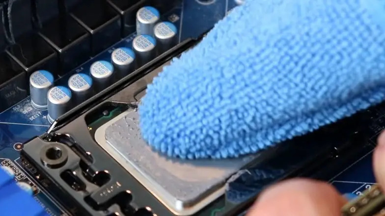 Thermal paste removal